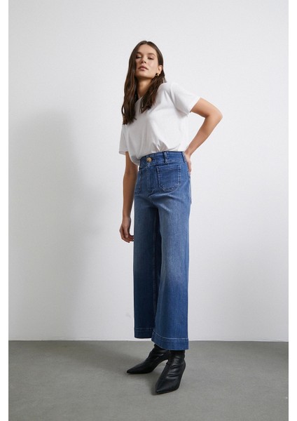 Cep ve Düğme Detaylı Wide Leg Jean Mavi modelleri