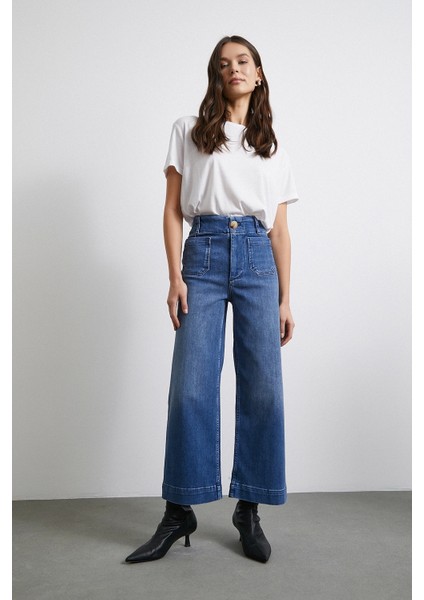 Cep ve Düğme Detaylı Wide Leg Jean Mavi fırsatları