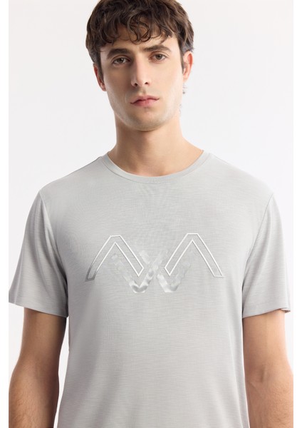 Erkek Açık Gri Bisiklet Yaka Baskılı Shoft Touch, Dökümlü, Rahat görünüm, Flamlı T-Shirt A51Y1106