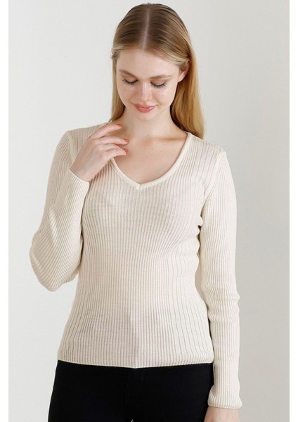 Kadın Bej V Yaka Triko Kazak fiyatları