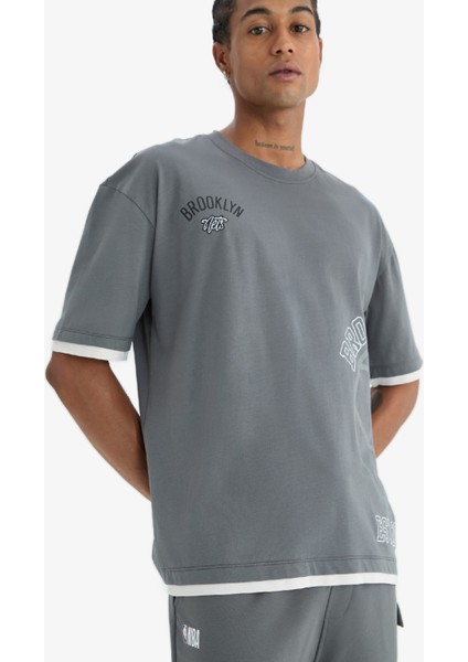 Defactofit Nba Brooklyn Nets Oversize Geniş Kalıp Bisiklet Yaka Sporcu Kısa Kollu TIŞÖRT D8610AX25SP