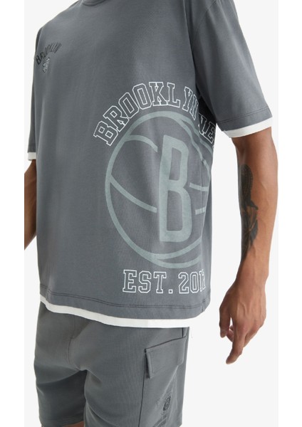 Defactofit Nba Brooklyn Nets Oversize Geniş Kalıp Bisiklet Yaka Sporcu Kısa Kollu TIŞÖRT D8610AX25SP