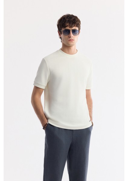 Erkek Ekru Bisiklet Yaka Pamuklu Jakarlı Elastan T-shirt A51y1012