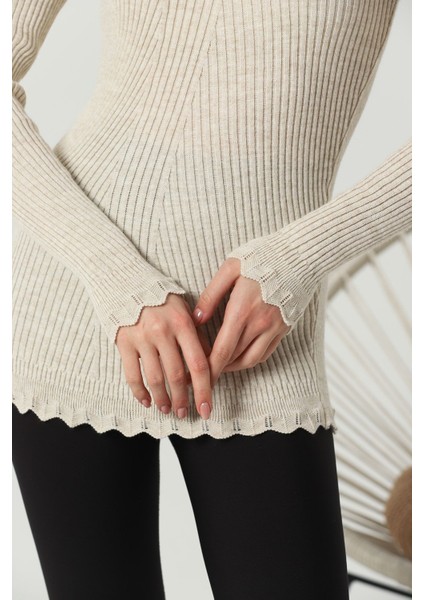 Kadın Bej Kol ve Yaka Ucu Dantel Fırfır Detay Yarım Balıkçı Triko Kazak fiyatları
