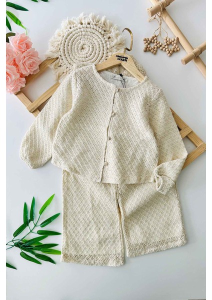 Altın Yaldızlı Örgü Desenli Kız Çocuk Pamuk Astarlı kız çocuk takım - Krem fiyatları