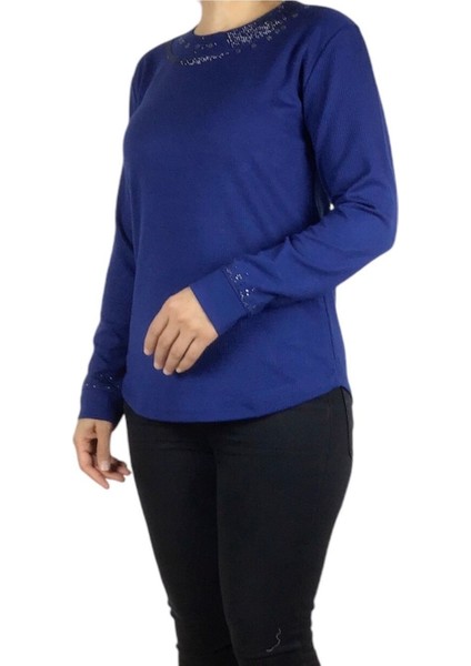 Kadın Yakası ve Kolları Taşlı Spor Bluz