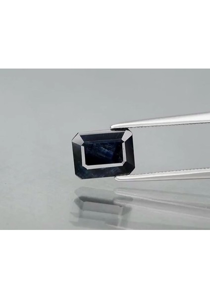 1.80 Ct 8.7x6.7 mm Octagon Deep Blue Sapphire Africa, Heated