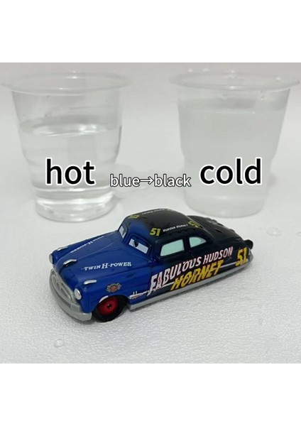 Pixar Cars 3 Sıcaklık Değişkenli Model Disney Lightning Mcqueen Yarış Ailesi Mack Amca Araba Oyuncak Erkek Kız Çocuk Oyuncakları Hediye (Yurt Dışından) modelleri