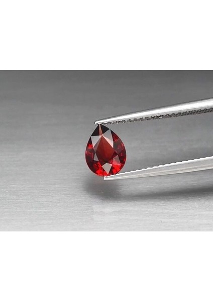 1.05 Ct Vs Pear Natural Purplish Pink Rhodolite Garnet, Madagascar