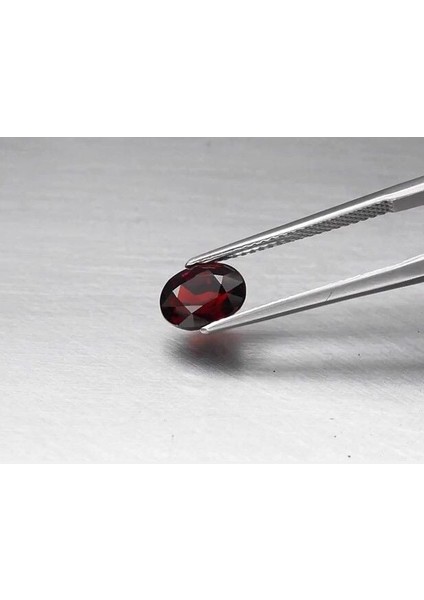 2.27 Ct 8.2x6.2 mm Vvs Oval Natural Orangish Red Garnet, Africa