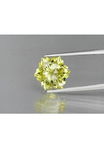 5.91 Ct 11.8x11.8 mm Vvs Snowflake Natural Lemon Lemon Quartz, Brazil