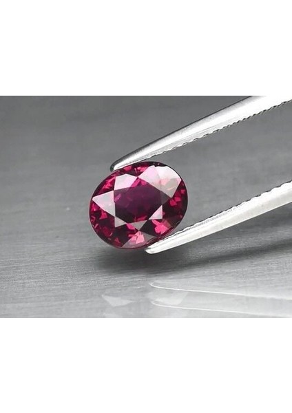 1.77 Ct 7.7x6.2 mm Vvs Oval Natural Purplish Pink Rhodolite Garnet, Madagascar