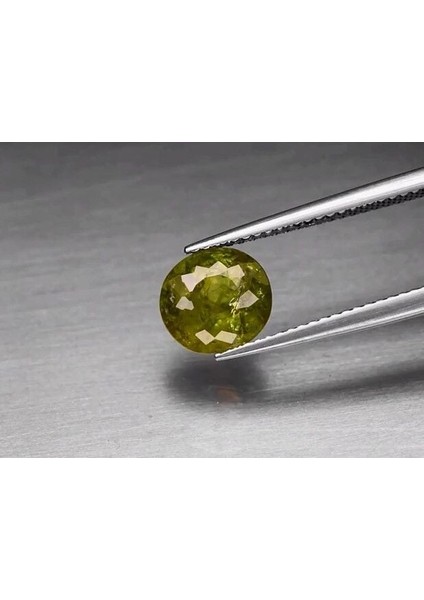 2.33 Ct 8.2x6.4 mm Oval Natural Yellowish Green Grossular Garnet, Africa