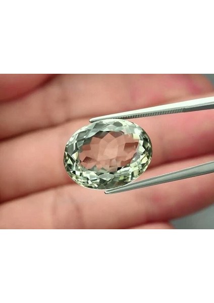 15.51 Ct 17.7x13.6 mm Vs Oval Natural Green Quartz, Brazil