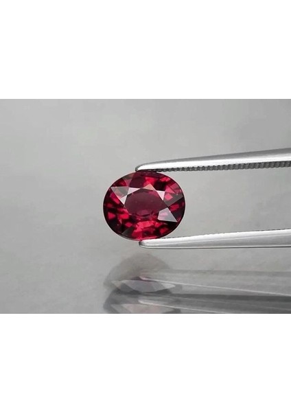 2.07 Ct 8x6.8 mm Vs Oval Natural Purplish Pink Rhodolite Garnet, Madagascar