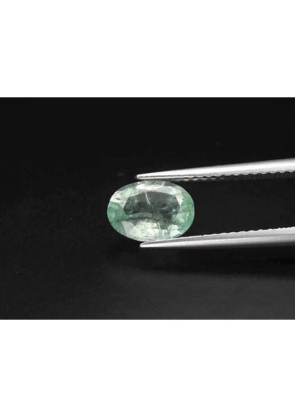 1.18 Ct 8x5.8 mm Oval Green Emerald, Ethiopia