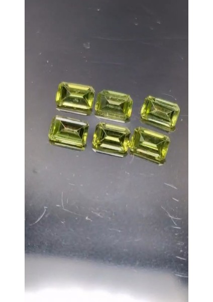 3.64 Ct 6x4 mm Emerald Cut Natural Peridot Pakistan