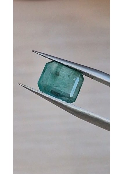 1.74 Ct 8.9x7.1 mm Octagon Natural Emerald Zambia