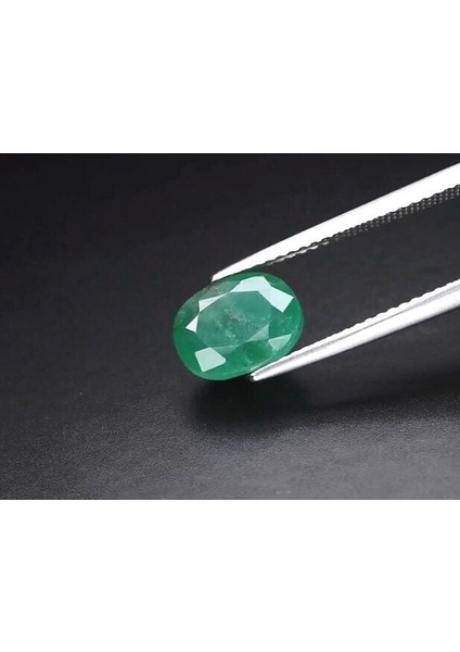 2.44 Ct 9x7 mm Oval Green Emerald, Zambia