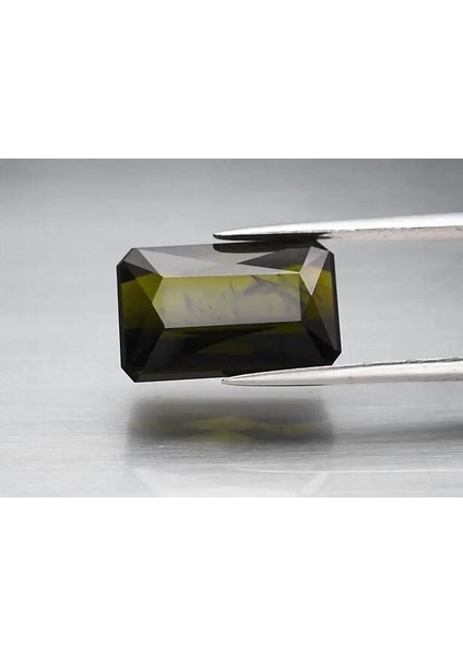 9.35 Ct 14.5x9.5 mm Scissor-Cut Natural Unheated Green Tourmaline, Mozambique
