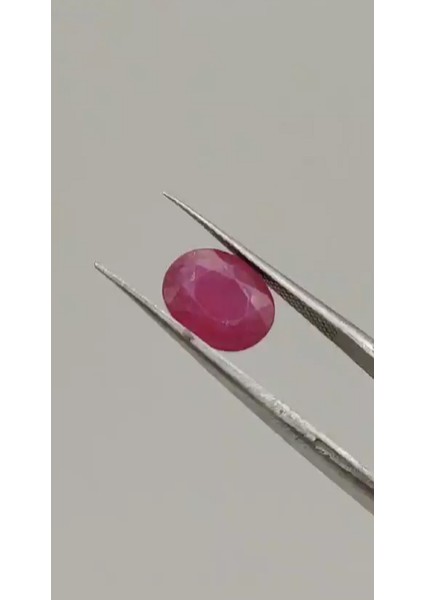3.30 Ct 10.1x8.2 mm Oval Natural Ruby ( Heated Glass Filling)