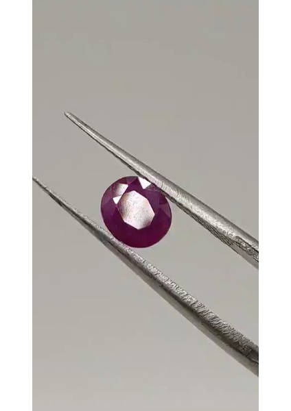1.10 Ct 6.3x5.3 mm Oval Natural Ruby