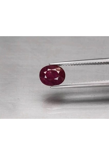 2.02 Ct 7.8x6.7 mm Oval Red Ruby Tanzania *heated