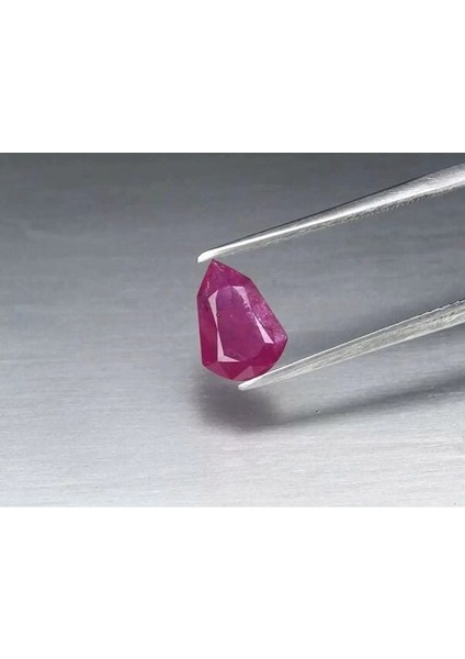 1.80 ct 9.8X7 mm Fancy Pinkish Red Ruby Mozambique *heated