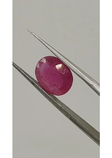 4.15 ct 11.3x9.2 mm Oval Natural Ruby ( Heated Glass Filling)