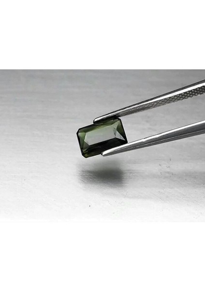 1.36 ct 7.7x5.6 mm Vs Scissor-Cut Natural Unheated Green Tourmaline, Mozambique
