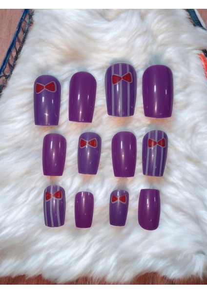 Kendinden Desenli 12'li Takma Tırnak