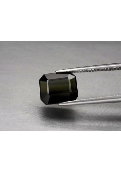 4.82 ct 10.2x8.7 mm Octagon Natural Unheated Medium Green Tourmaline, Nigeria