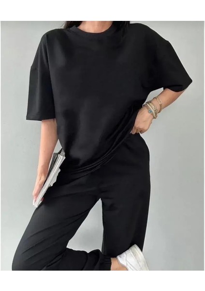 Düz T-Shirt ve Eşofman Takımı - Siyah