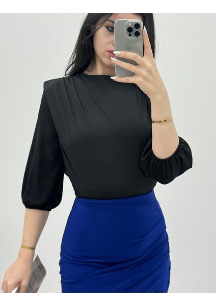Içi Tulumlu Omuzdan Büzgülü Vatkalı Sendy Bluz