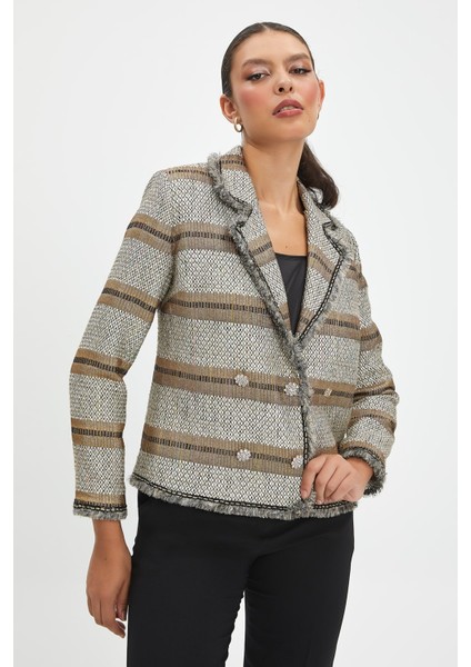 Kadın Parlak Çizgili Ceket - Taş Düğmeli, Püskül Detaylı, Şık ve Modern Tasarım - Günlük ve Özel Davet Kullanımı Için Ceket