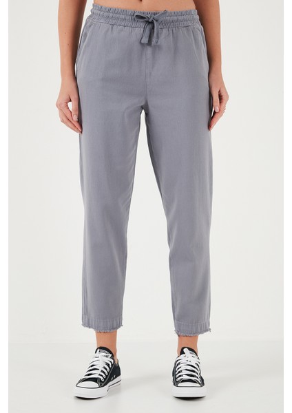 Pamuklu Normal Bel Regular Fit Düz Paça Pantolon Bayan PANTOLON 668YP42282S4