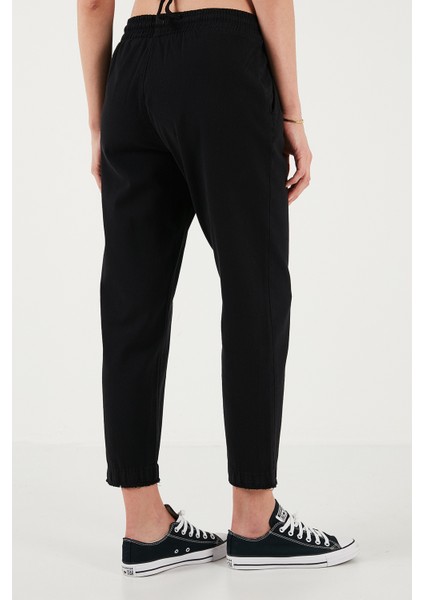 Pamuklu Normal Bel Regular Fit Düz Paça Pantolon Bayan PANTOLON 668YP42282S4
