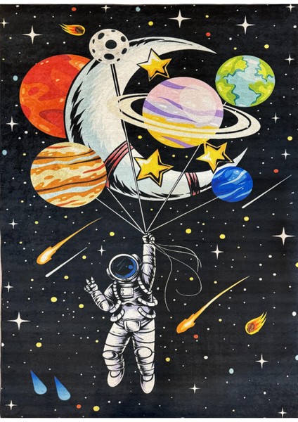 Çocuk Odası Halısı Astronot Uzak Desenli Siyah Dijital Baskı Kaymaz Makinede Yıkanabilir Oyun Halı