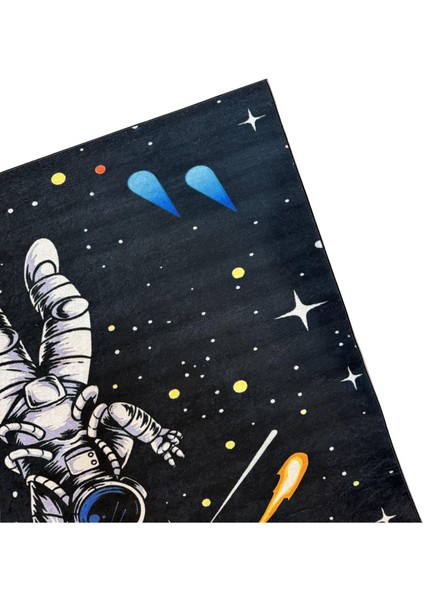 Çocuk Odası Halısı Astronot Uzak Desenli Siyah Dijital Baskı Kaymaz Makinede Yıkanabilir Oyun Halı