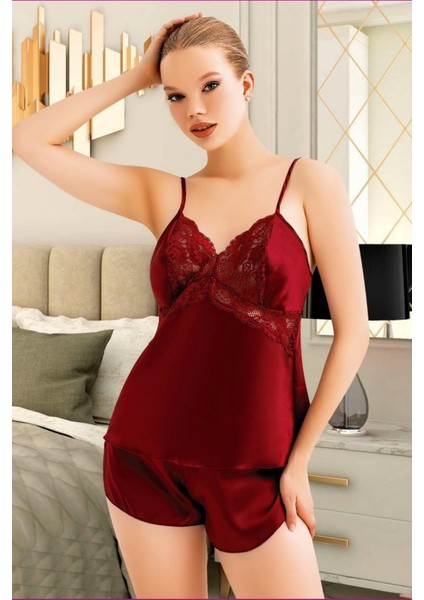 3096 Miss Laris Gecelik