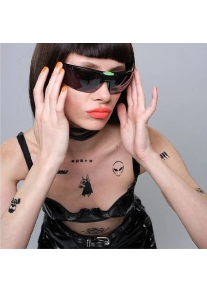 Felsefe ve Mitoloji Spray Tattoo Ile Geçici Dövme Yapma Seti
