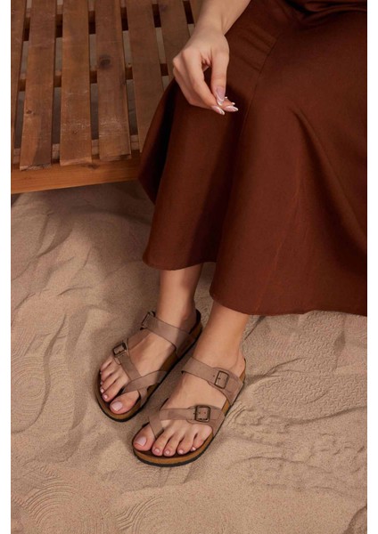 Kadın Bantlı Deri Terlik 215522 indirimleri