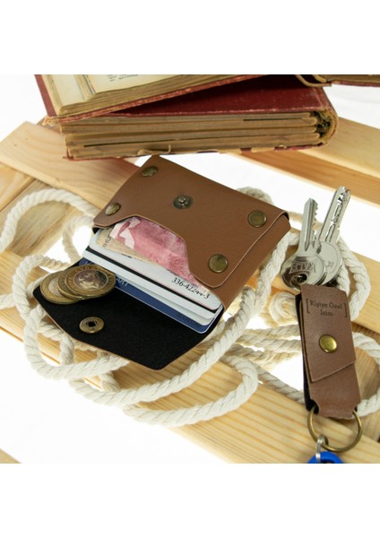 Kahve Renk, Türk ve Ayyıldız Desenli, Isme Özel, Cüzdan ve Anahtarlık Set, Dosta lik Hatıra modelleri