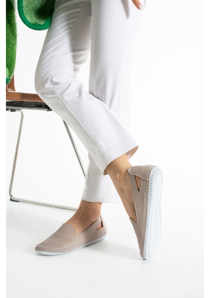 Doku Kadın Deri Bej Günlük Ayakkabı modelleri