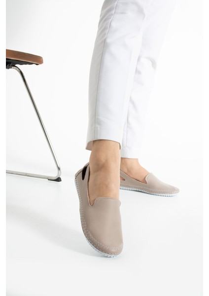 Doku Kadın Deri Bej Günlük Ayakkabı fırsatları