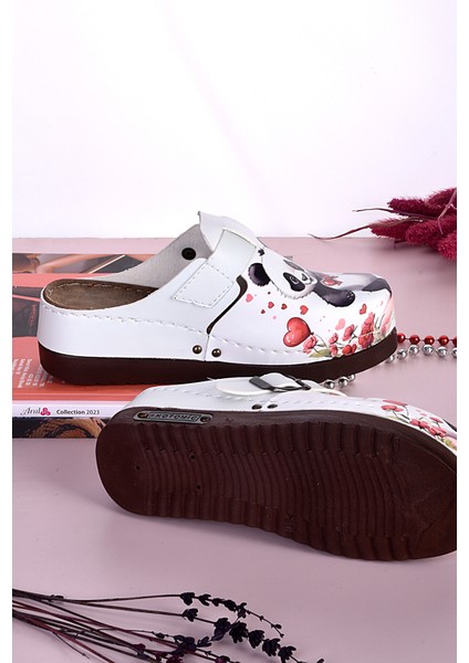 3035 Balon Tutan Panda Desenli Anatomik Terlik modelleri