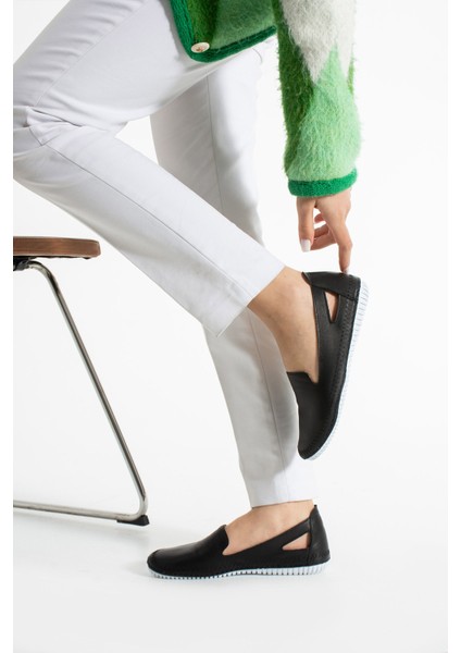 Doku Kadın Deri Siyah Günlük Ayakkabı fırsatları