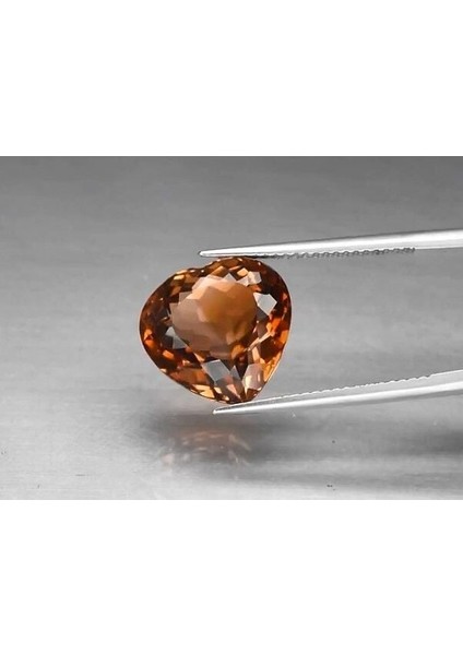 9.33 ct 13X12.3 mm Vvs Heart Natural Champagne Topaz, Brazil