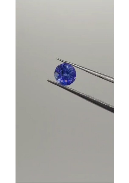 1.05 ct 5.9 mm Round Natural Violet Blue Tanzanite. Tanzania