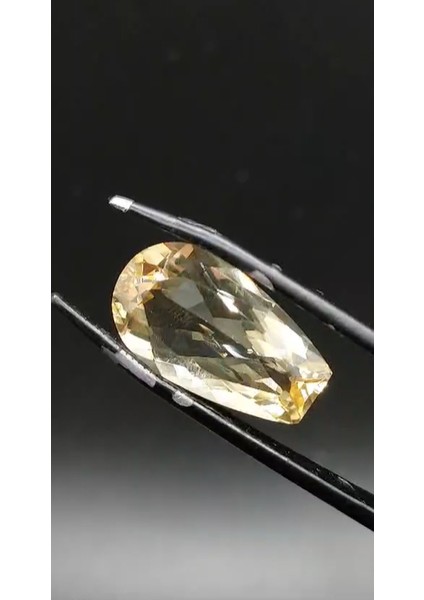 10.00 ct 19.6X11.1 mm Fancy Natural Citrine